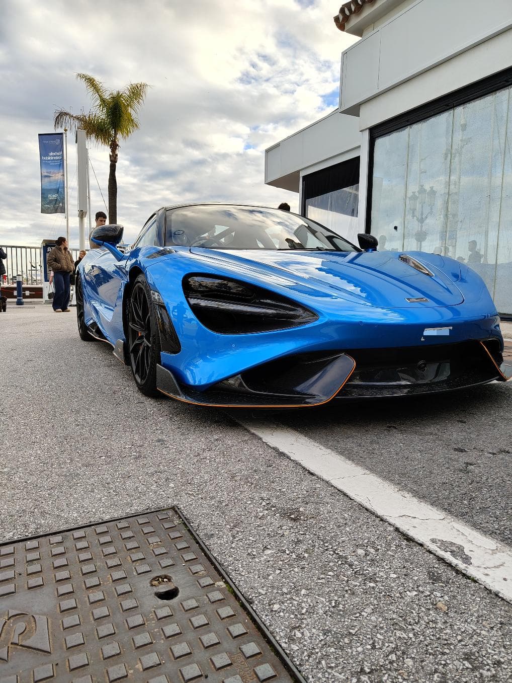 McLaren 765LT, foto original