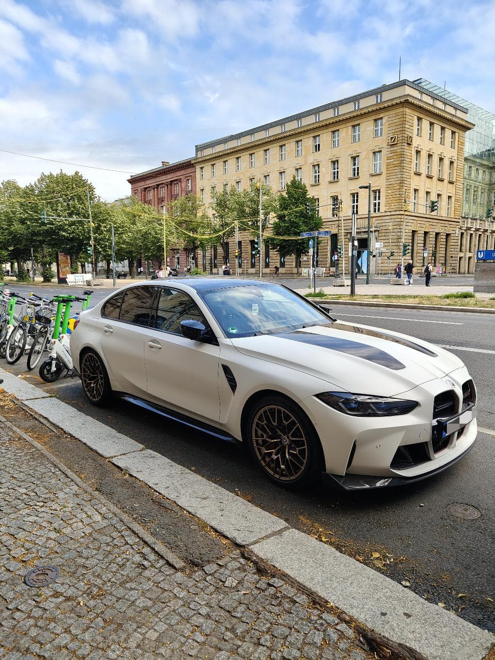 BMW M3 CS