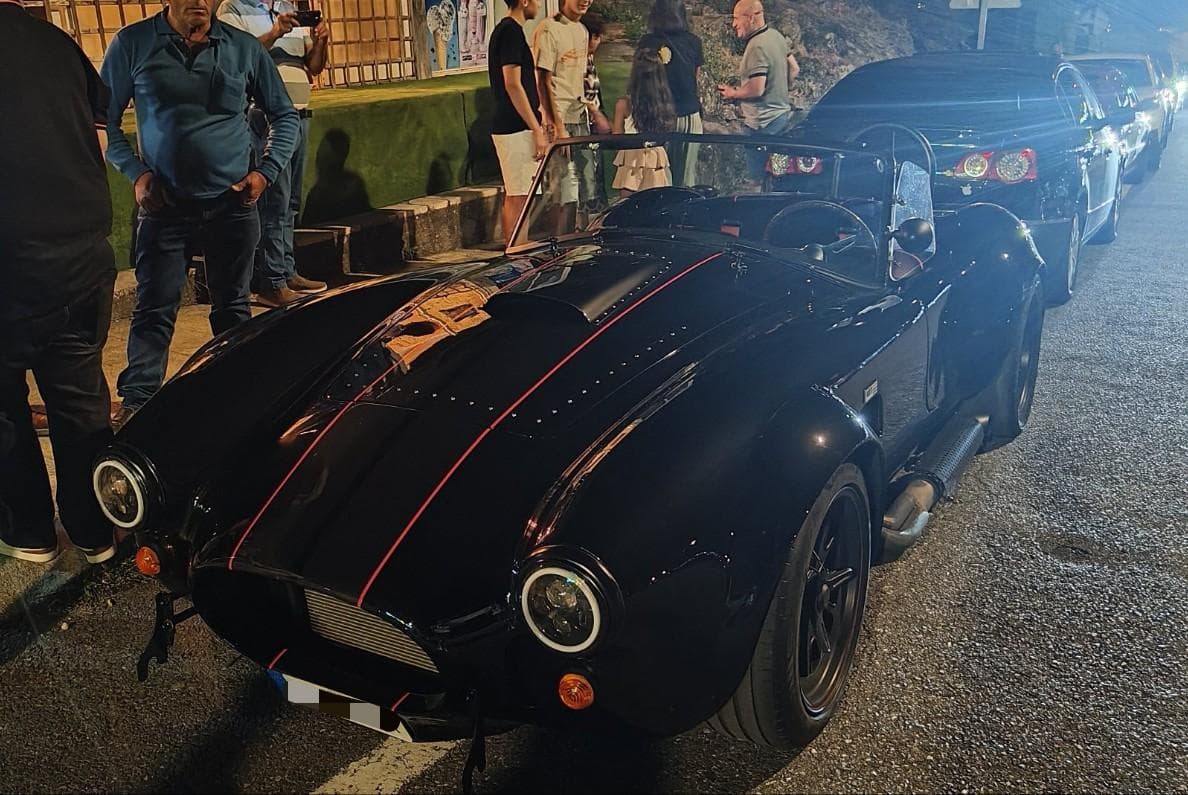 AC Cars Cobra 427