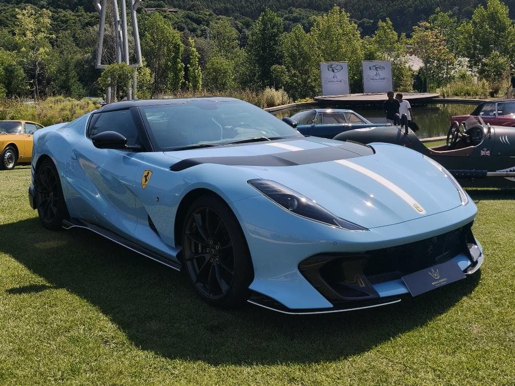 Ferrari 812 Competizione A Tailor Made