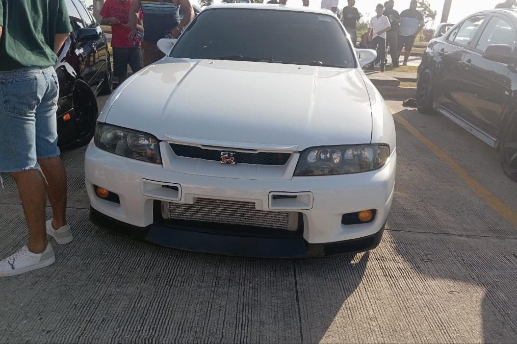 Nissan Skyline GT-R R33