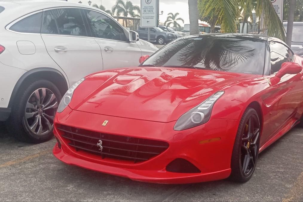 Ferrari California T
