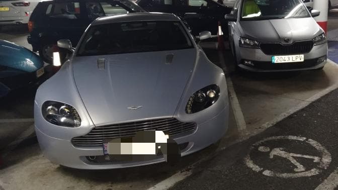 Aston Martin V8 Vantage