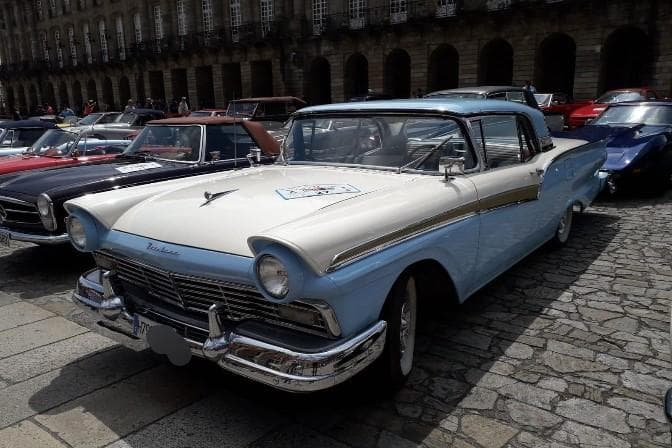 Ford Fairlane 500