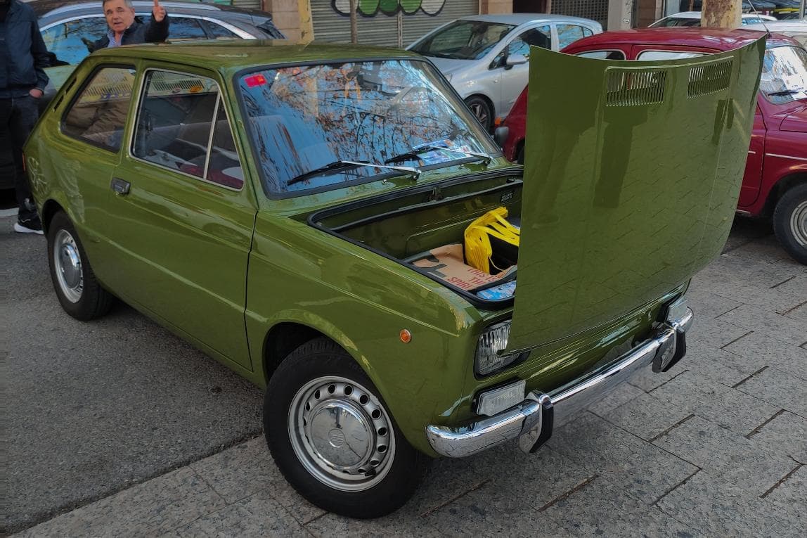 SEAT 133