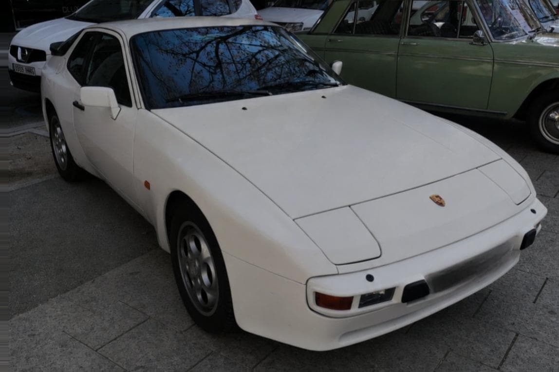 Porsche 944 S