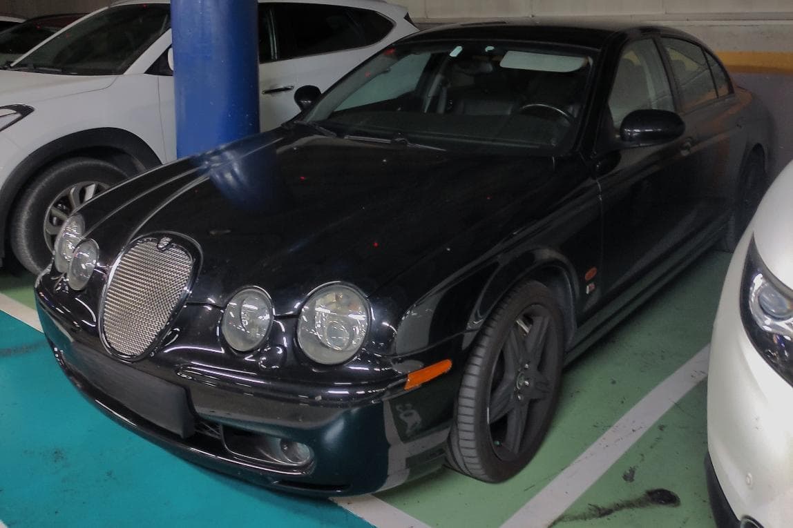 Jaguar S-Type R