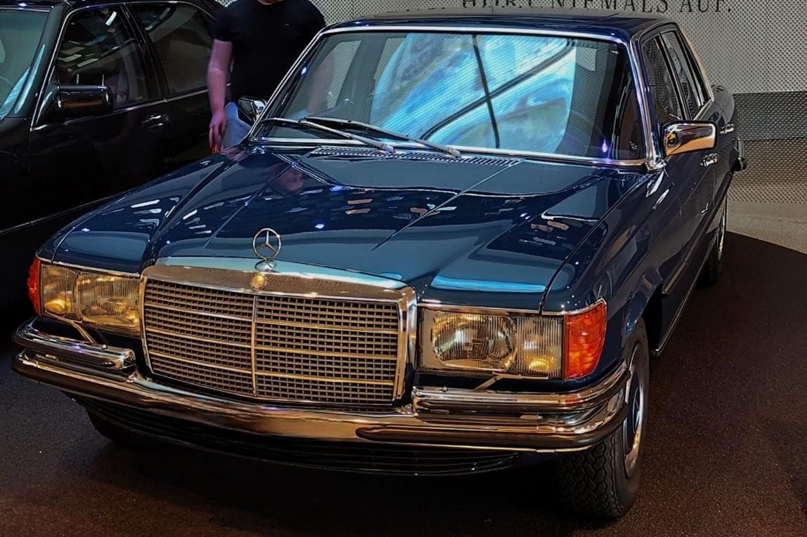 Mercedes 350 SE W116