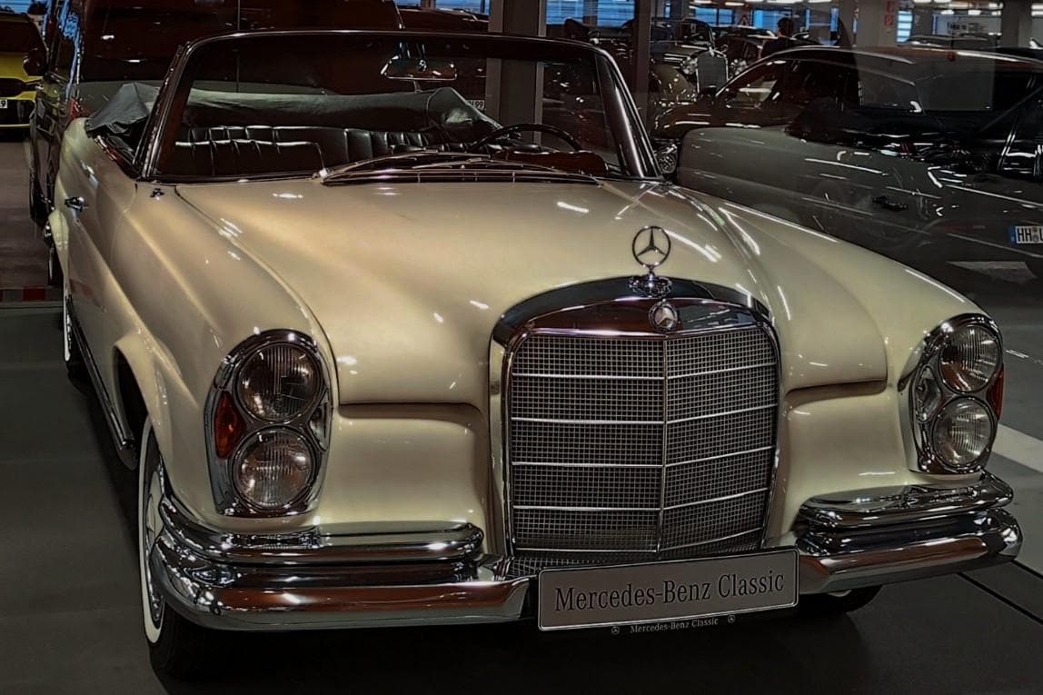 Mercedes 220 SEb Cabriolet W111
