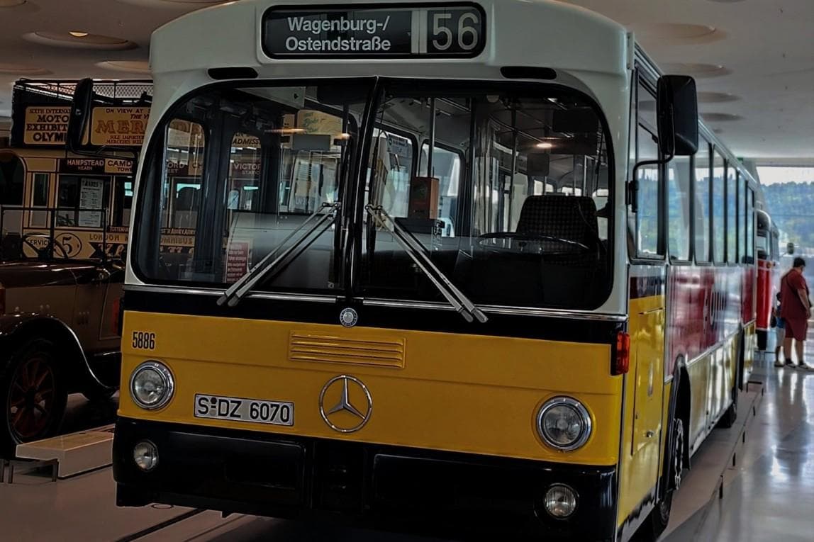 Mercedes O 305 Standard-Linienomnibusse