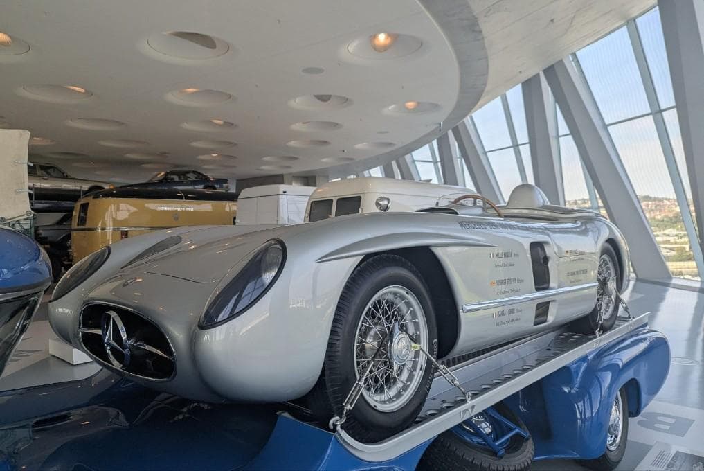 Mercedes 300 SLR Uhlenhaut Coupe